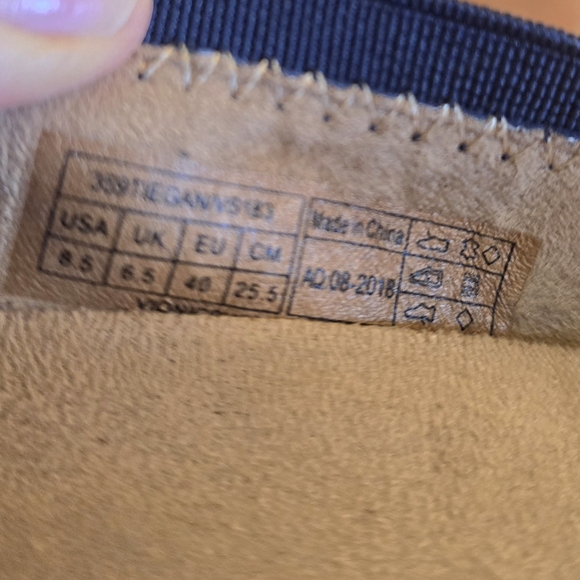 Vionic Tiegan Navy Blue, Cap Toe Flats - Picture 8 of 9